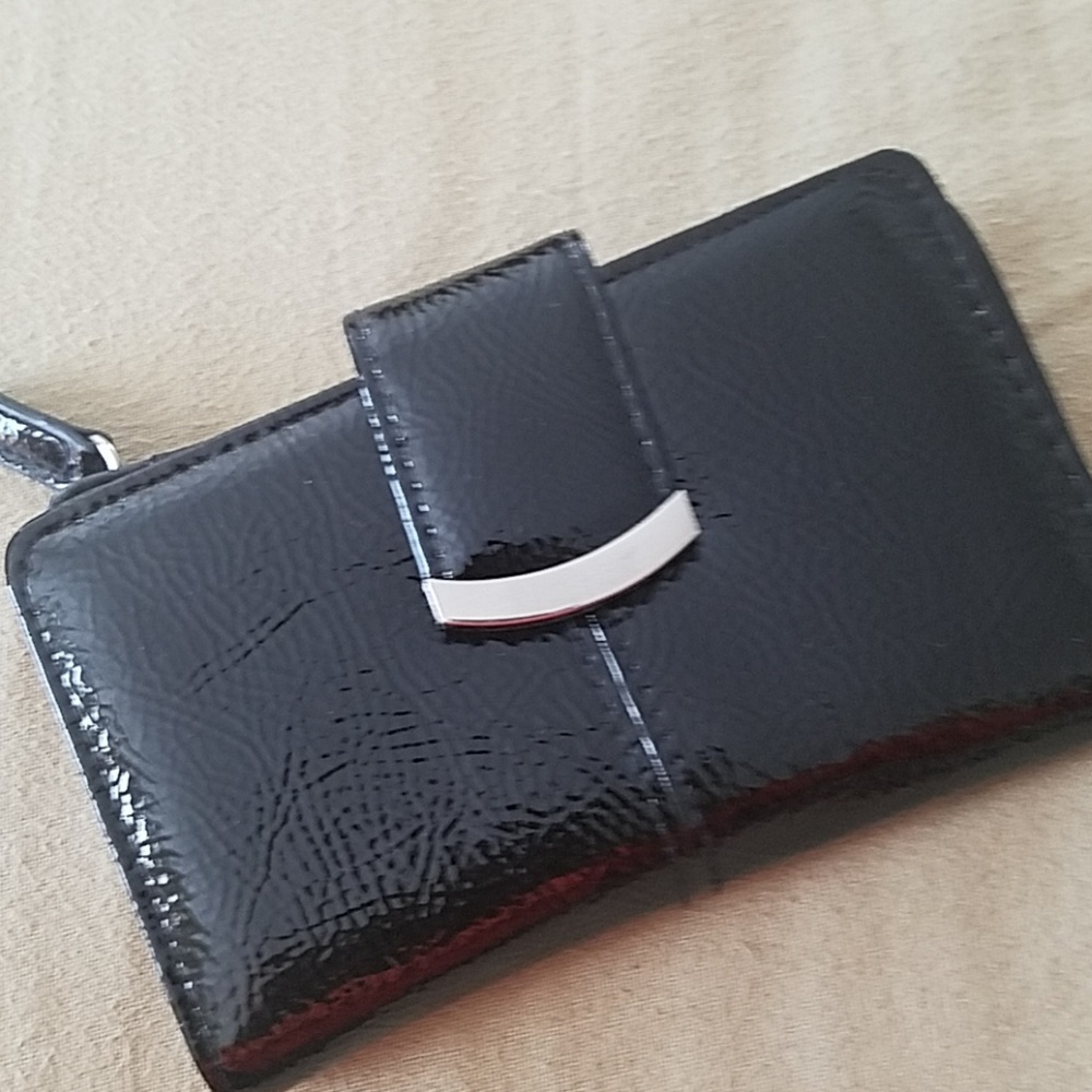 Black Patent Leather Kenneth Cole Wallet